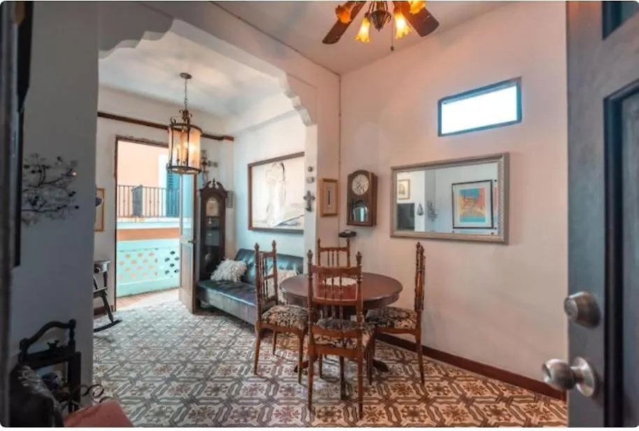 305 San Sebastian St Daire San Juan